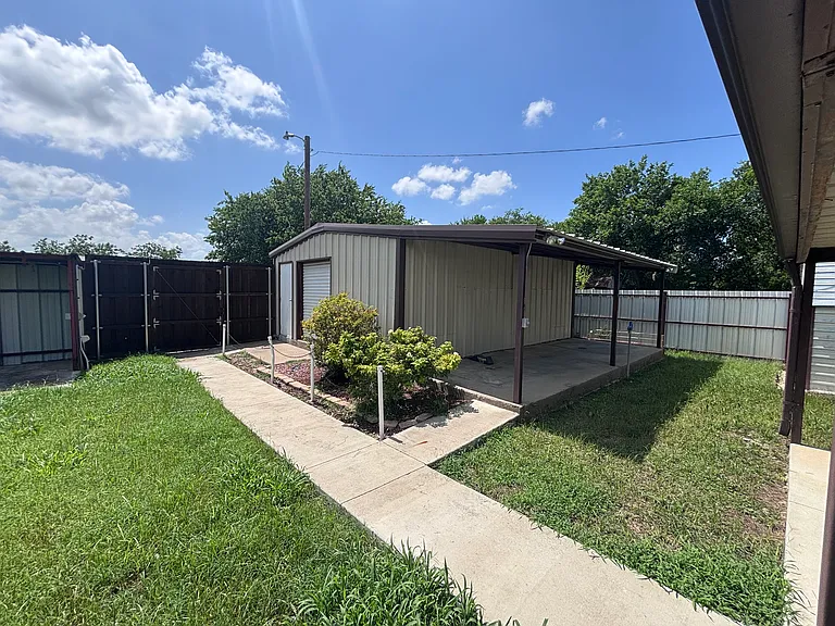 2533 Branch Creek Rd — Photo 11
