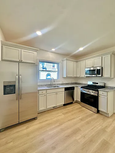 216 Minerva St #1 Photo 1