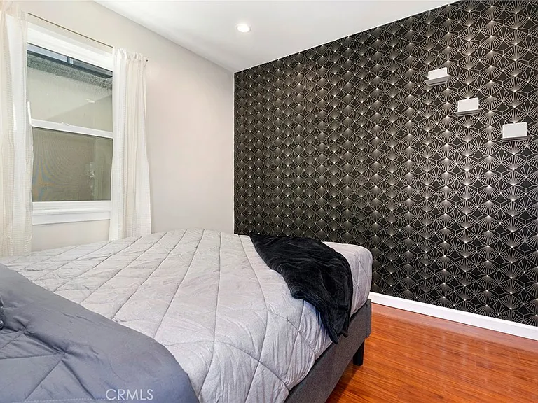 18228 Regina Ave — Photo 21