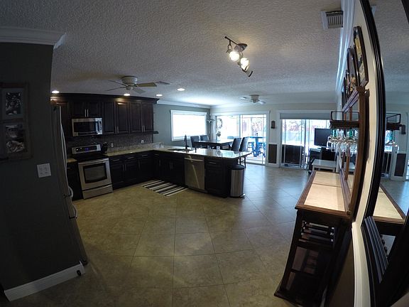5th image of 508 NW 52nd St