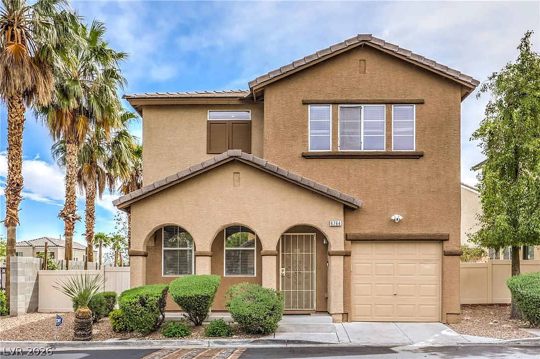 3 bed, 2.5 bath, 1558 sqft, $2,800 — Photo 1