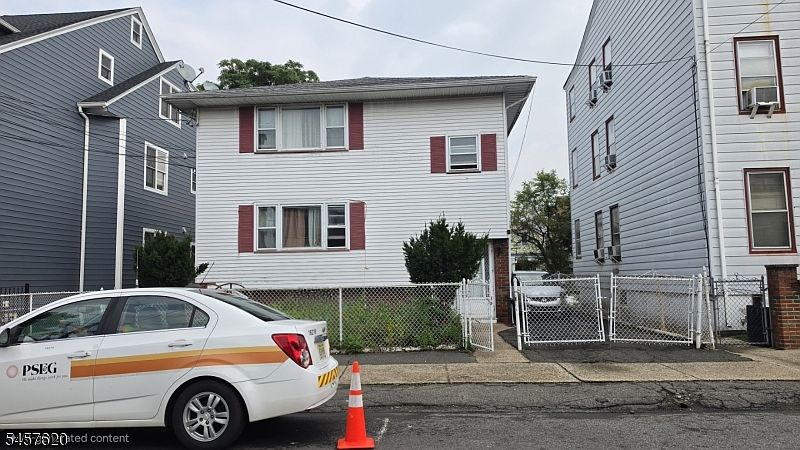 1st image of 85 E 18Th St