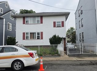 85 E 18Th St, Paterson City, NJ 07524