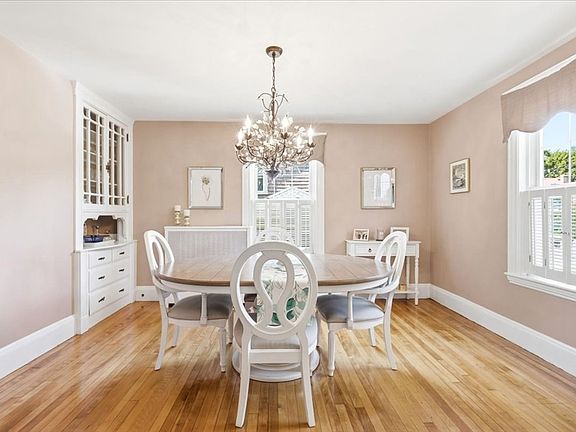5th image of 296 Lagrange St
