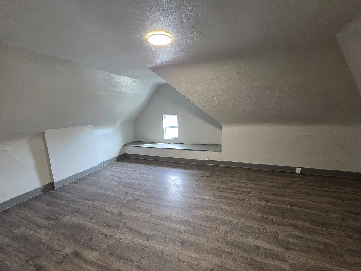 Building Photo - 369 Beaver St #3D