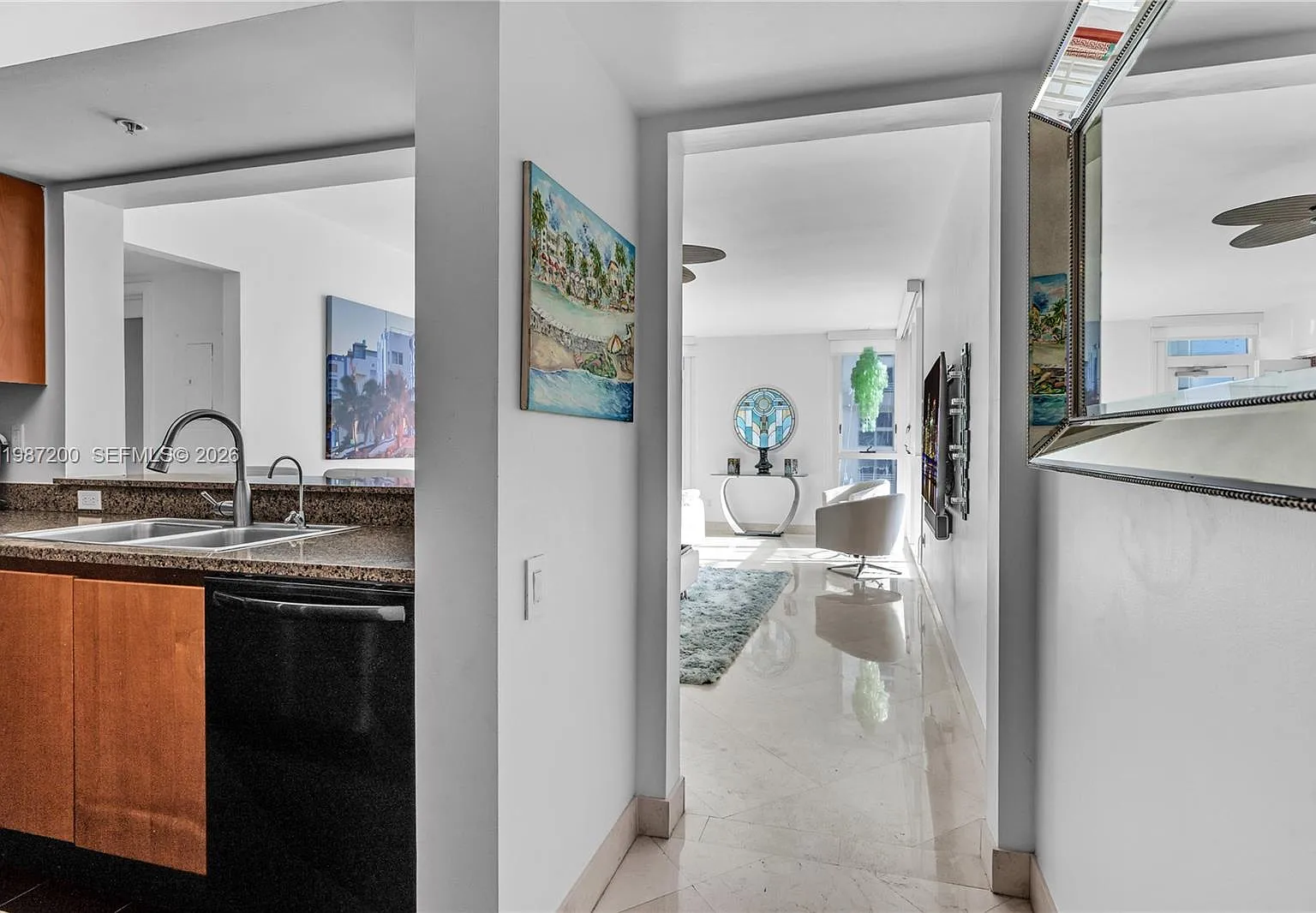 1500 Ocean Drive Condo — Photo 2