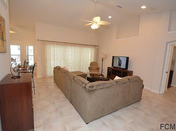 3rd image of 34 Wellford Ln