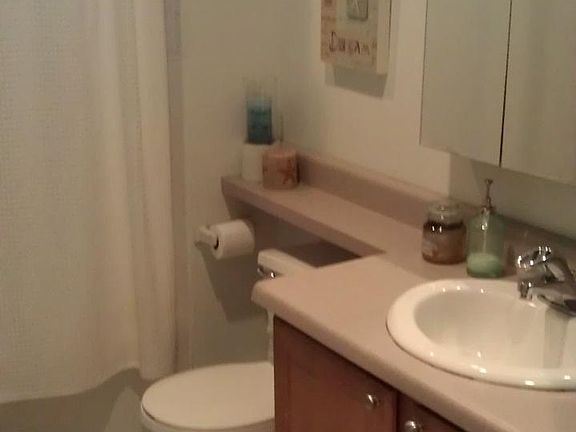 4th image of 2450 N Southport Ave #2450301