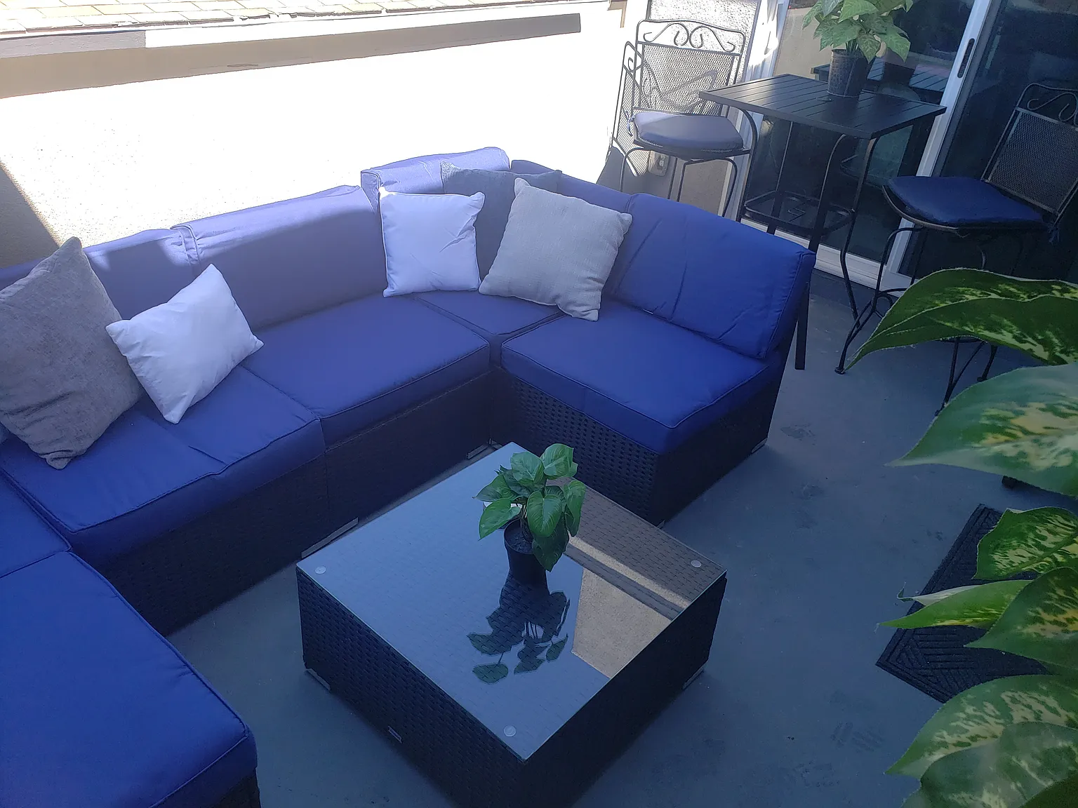 237 S Clementine St — Photo 4