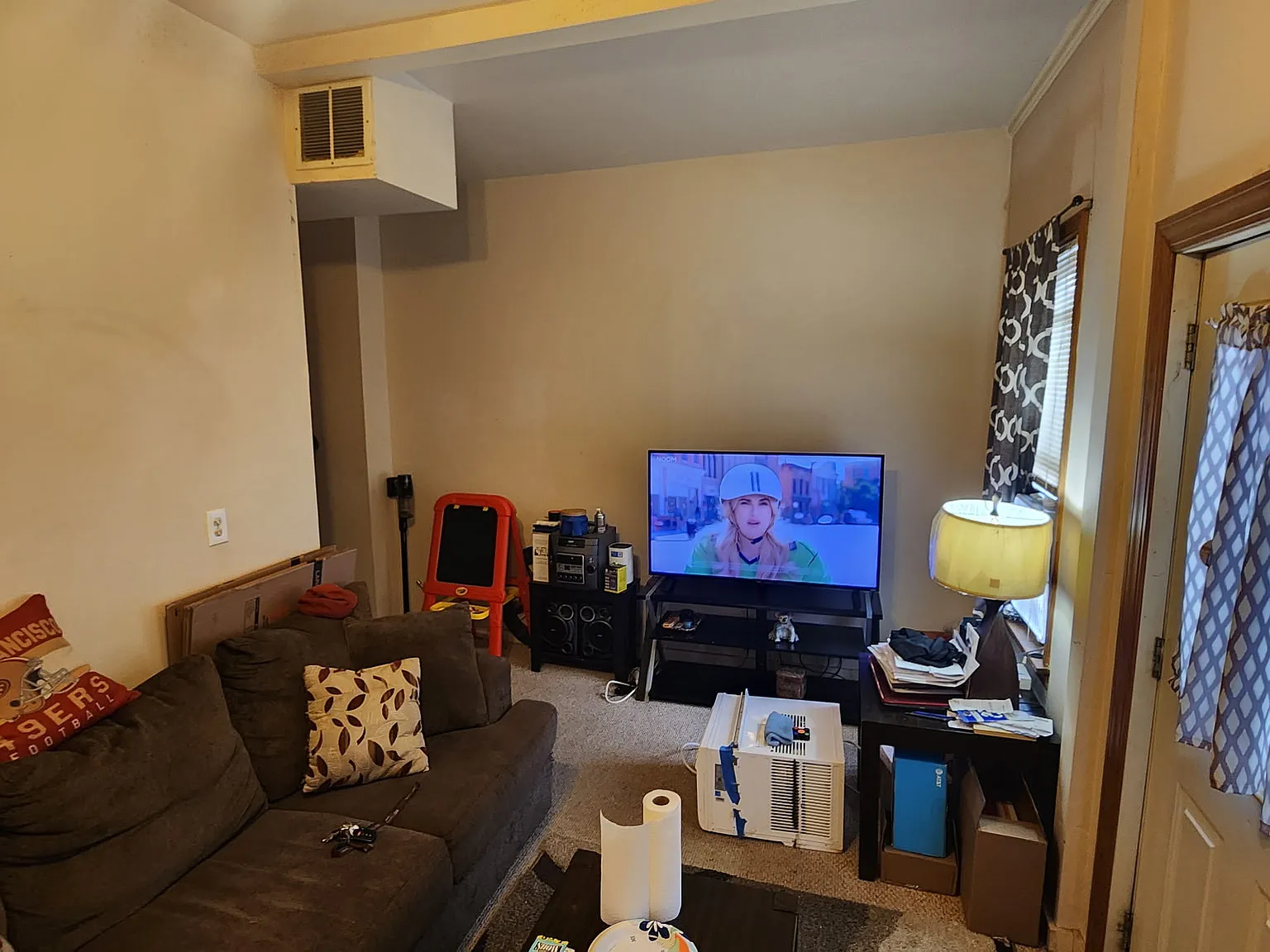 2 bed, 850 sqft, $1,575 — Photo 4