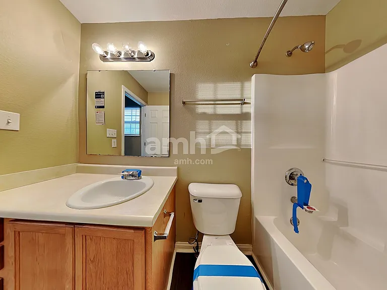 4704 Ashfield Dr — Photo 17