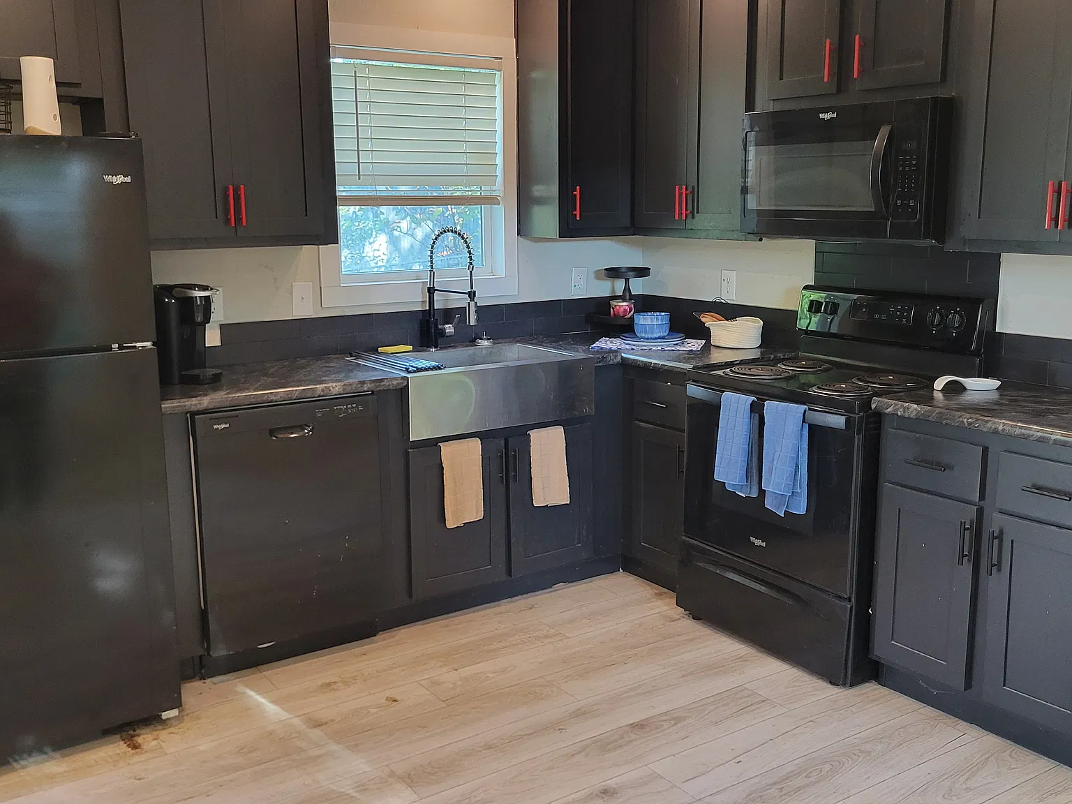 2 bed, 960 sqft, $1,475 — Photo 2