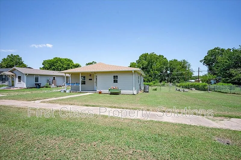 2 bed, 1.0 bath, 1140 sqft, $1,400 — Photo 4