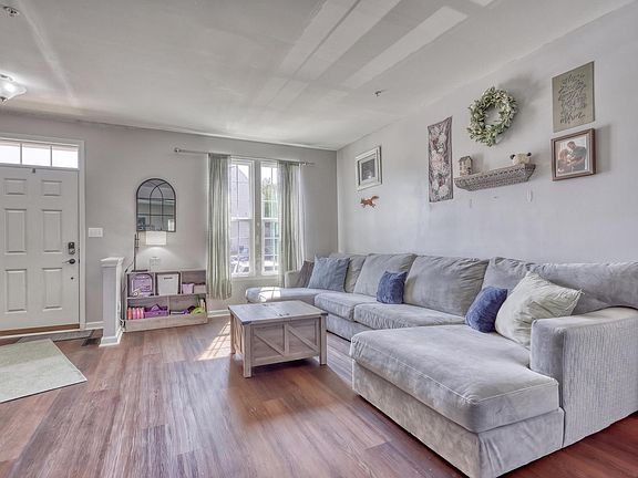 5th image of 7937 Erinvale Ln