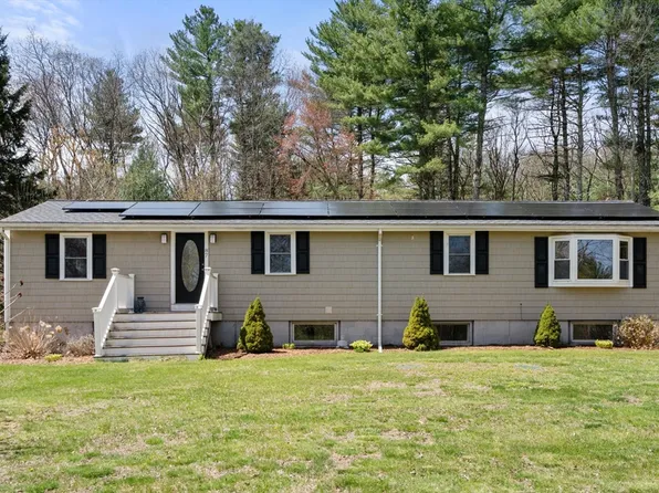 87 Providence St, Mendon, MA 01756