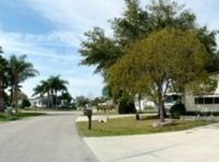 5006 Northshore Dr, Polk City, FL 33868