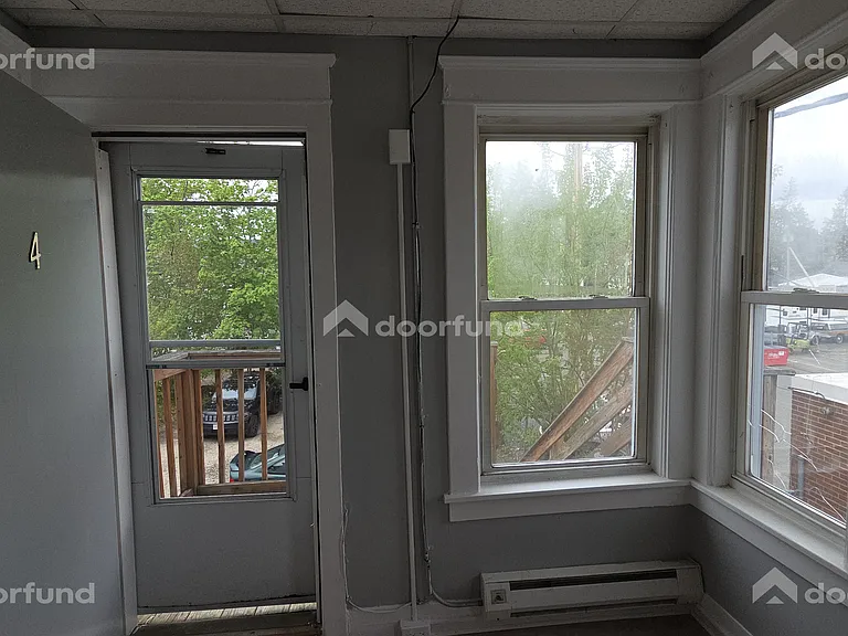 Private entrance from bedroom