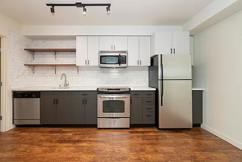 Floor plan 302