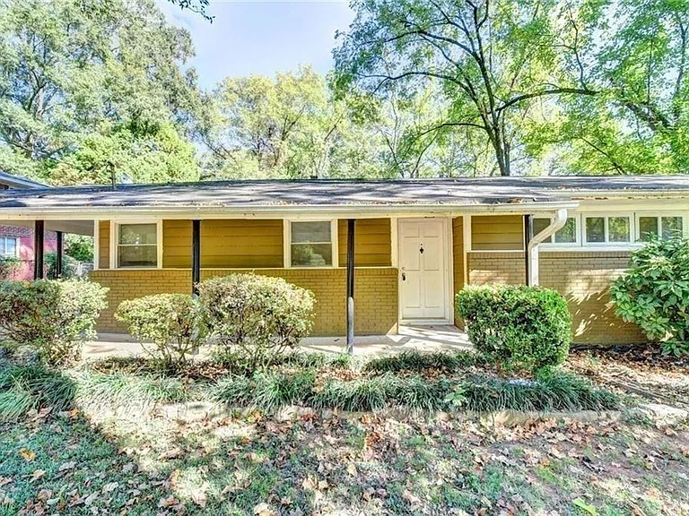 2246 Whites Mill Rd — Photo 2