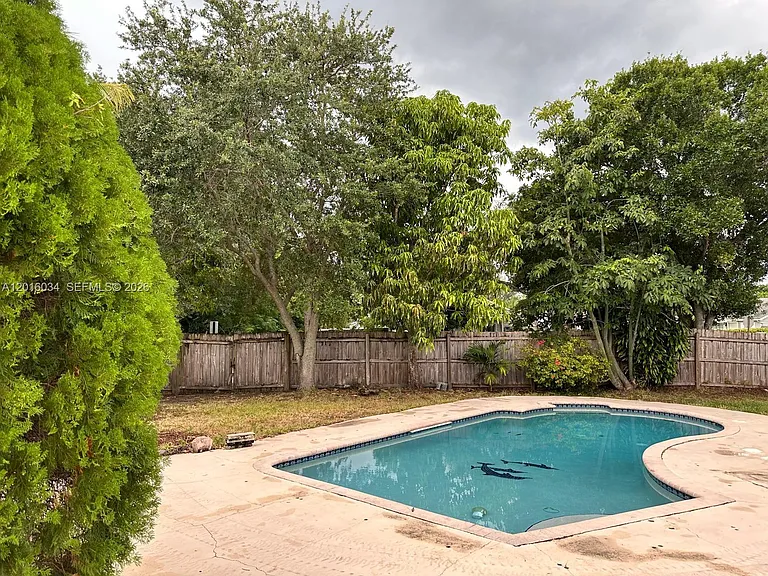 11143 Model Cir E — Photo 8