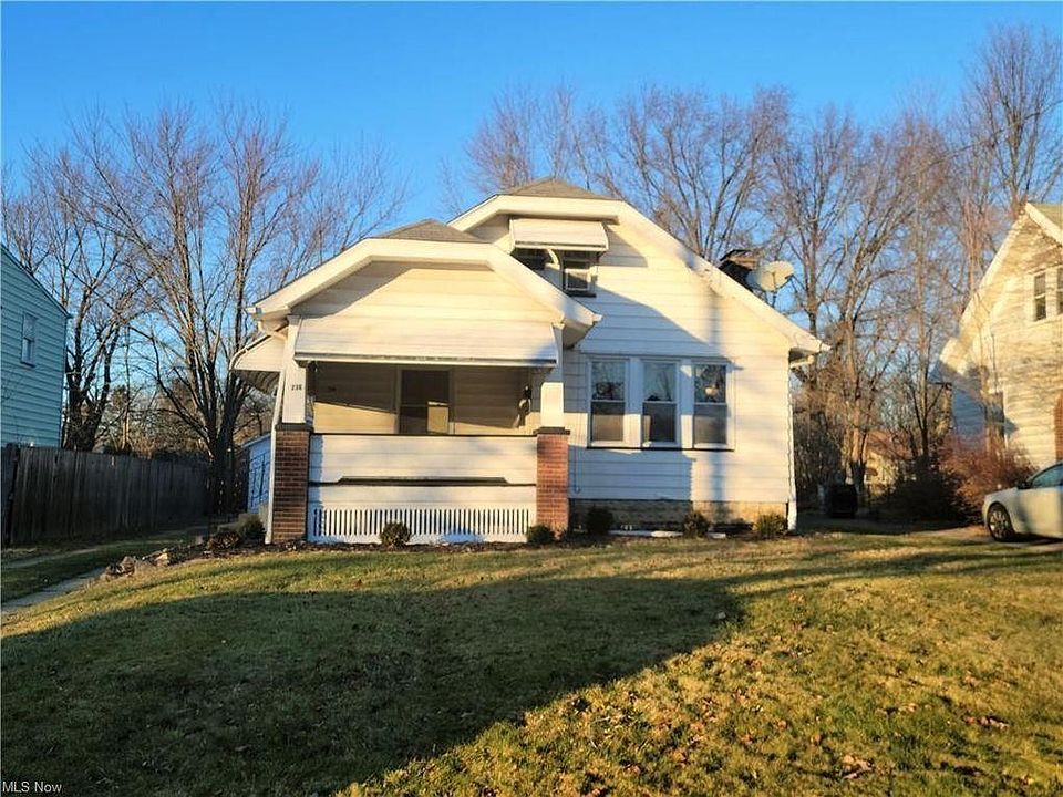 1st image of 230 Erskine Ave