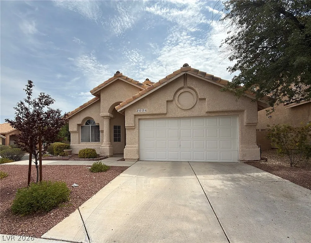 3 bed, 2.0 bath, 1539 sqft, $2,295 — Photo 1