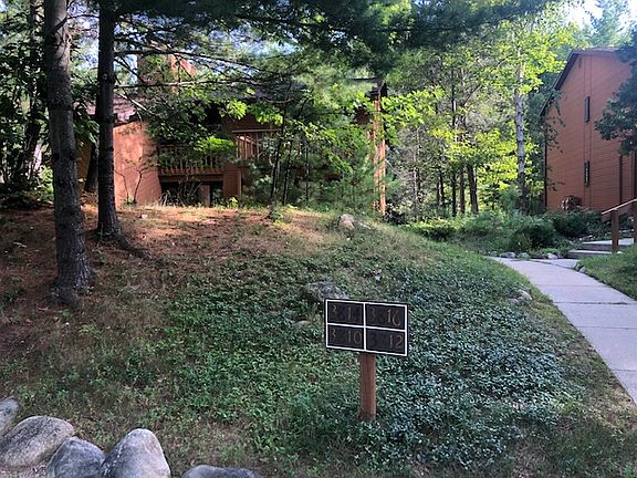 2nd image of 3814 Maid Marian Ln