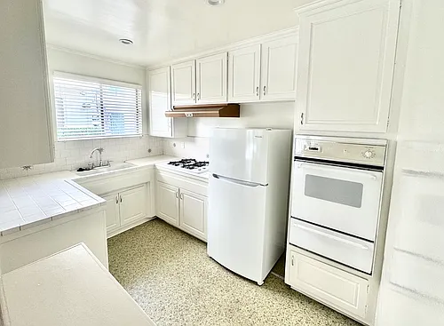 2714 W Clark Ave #A1 Photo 1