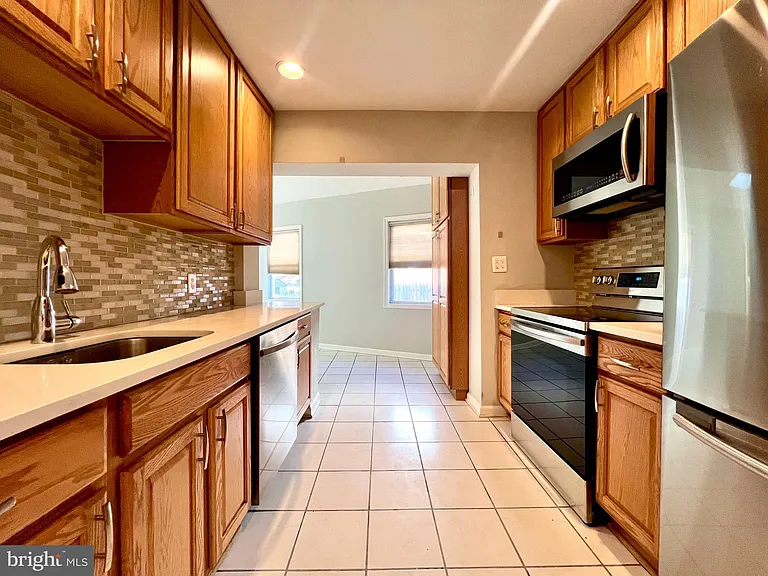 7208 Tyler Ave — Photo 6