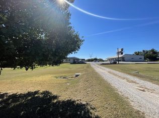 114 Private Road 2386 #100, Alvord, TX 76225