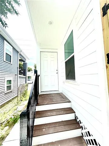 2 bed, 1.5 bath, 1100 sqft, $1,350 — Photo 3