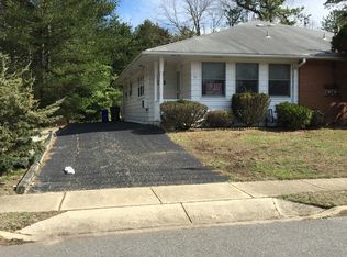 53 Yellowstone Dr, Toms River, NJ 08753