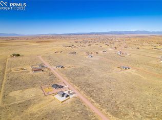 1935 E Frying Pan Dr, Pueblo West, CO 81007