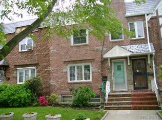 8306 Doran Ave, Glendale, NY 11385
