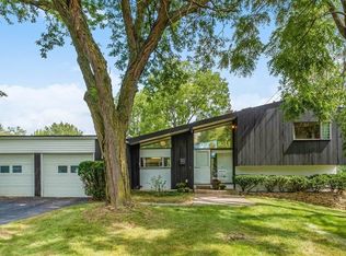 2919 Carlton Dr, Ann Arbor, MI 48108