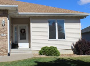 804 Dorchester Pl NE, Cedar Rapids, IA 52402