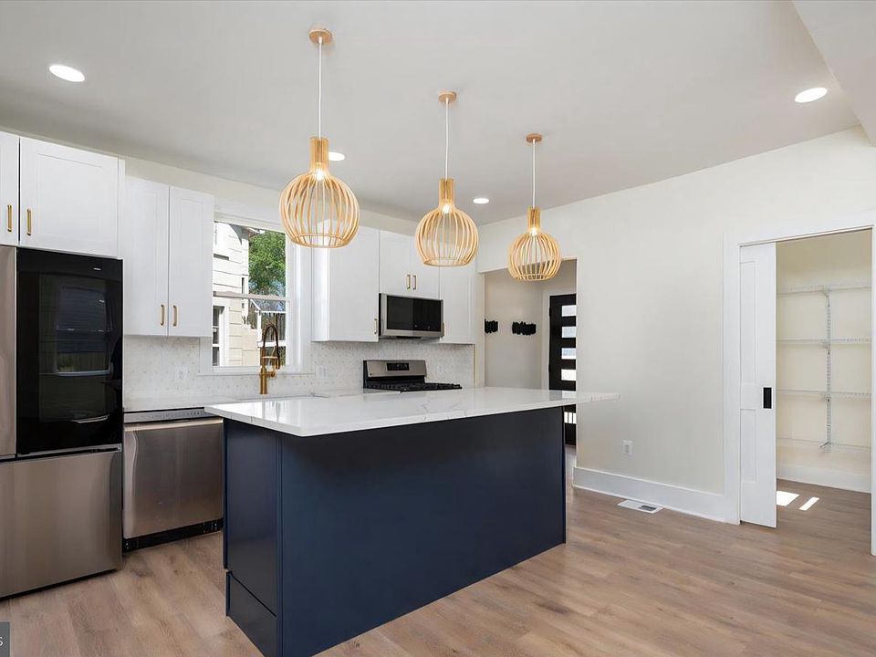 1st image of 2918 E Cold Spring Ln