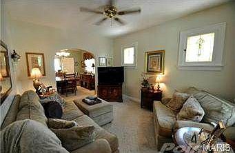 3rd image of 4405 Bingham Ave