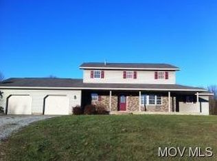 211 Barnett Ridge Rd, Belpre, OH 45714