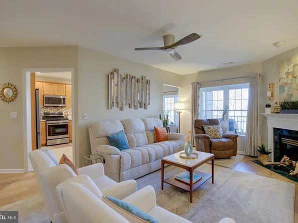 512 Limerick Cir Unit 303, Lutherville Timonium, MD 21093