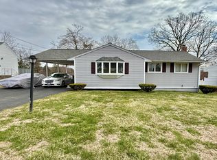 52 Brookline Dr, East Hartford, CT 06108