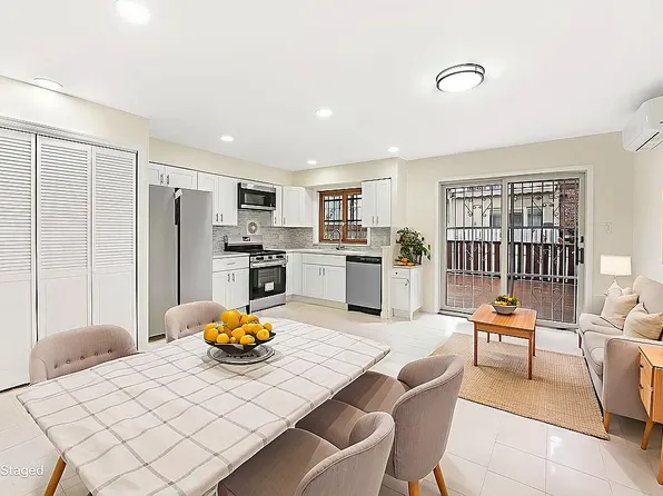 185 Oxford Street image 4 of 11