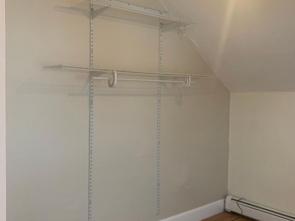 1st image of 32 De Soto St APT 3