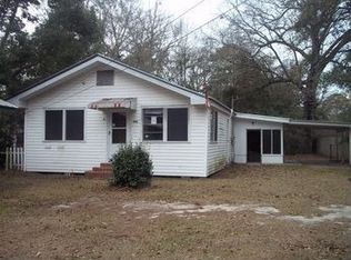 3208 Riverside Dr, Mobile, AL 36605