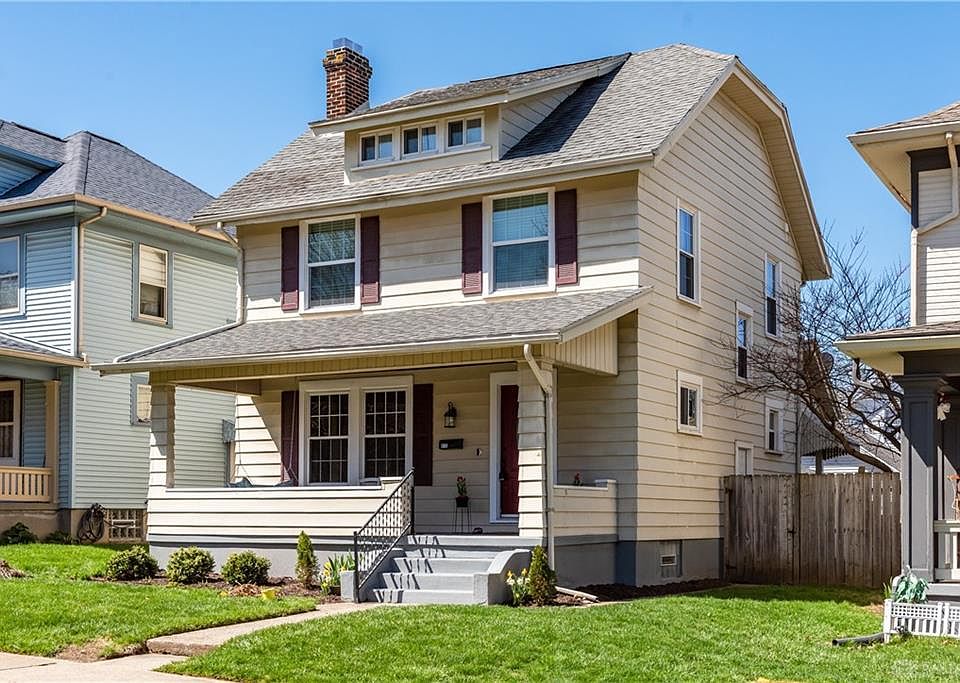 1st image of 815 Wilfred Ave