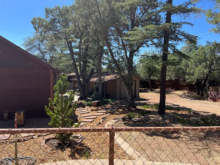318 Sunset Park Dr — Photo 37