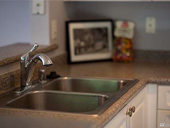 5th image of 3116 164th St SW APT 604