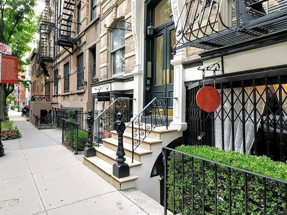 2nd image of 77 Perry St APT 1B