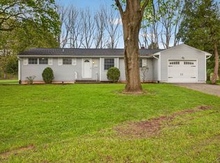 213 Dawley Rd, Fayetteville, NY 13066