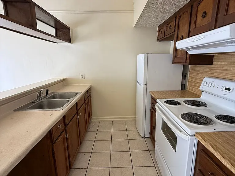 8714 Gsri Ave — Photo 4